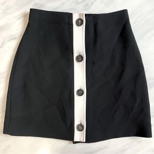 Kate Spade - Classic Button Skirt, size 0